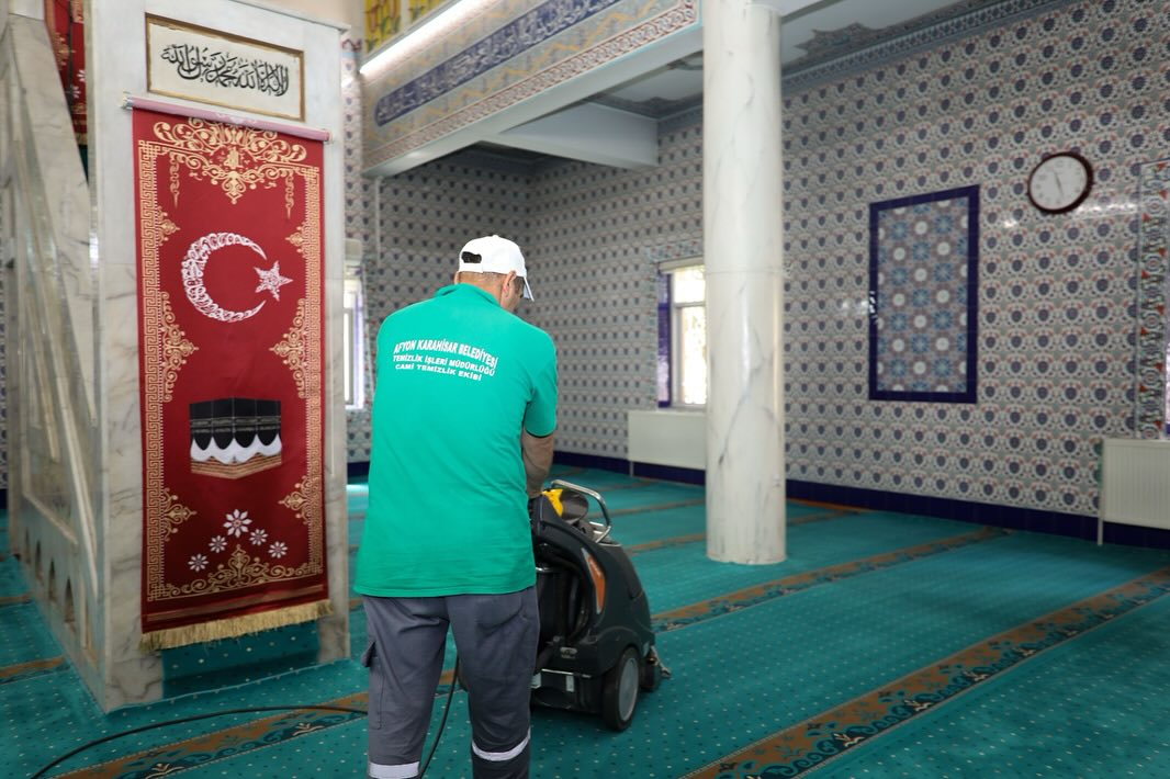 Hemşehrilerimizin ibadetlerini temiz bir ortamda gerçekleştirebilmesi için camil