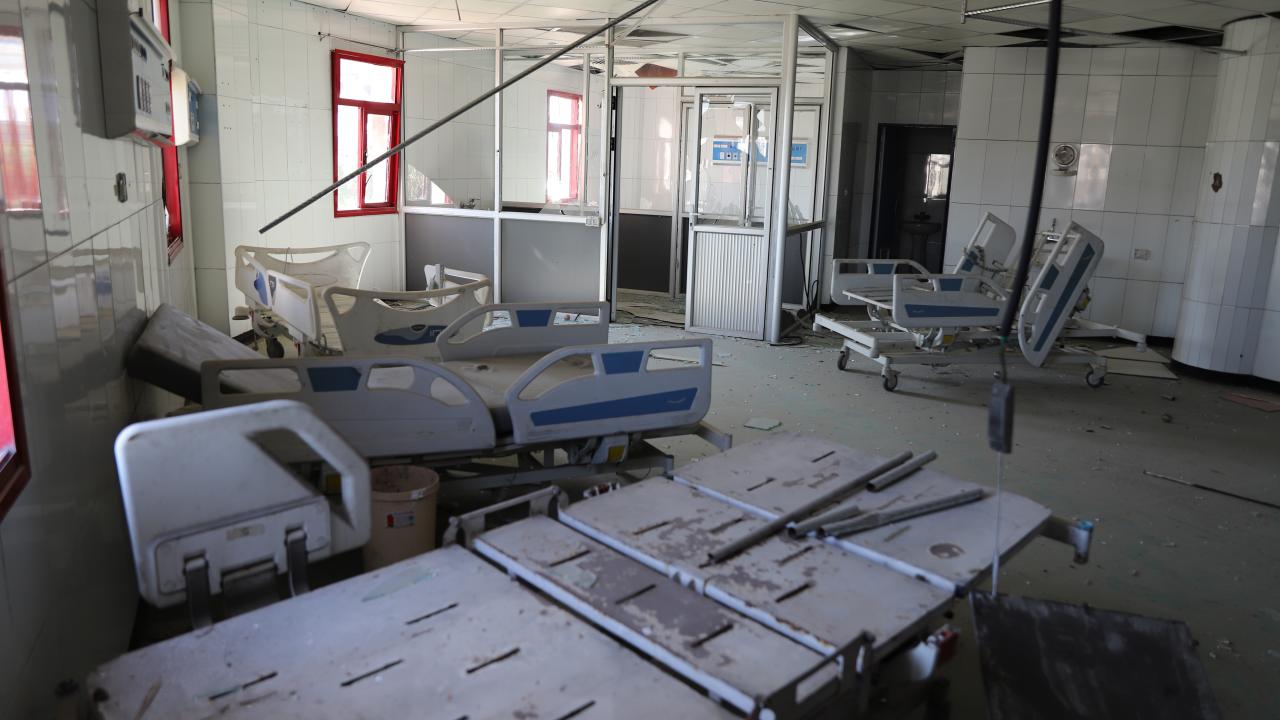 İsrail, Gazze’deki Sağlık Kurumlarını Hedef Almaya Devam Ediyor