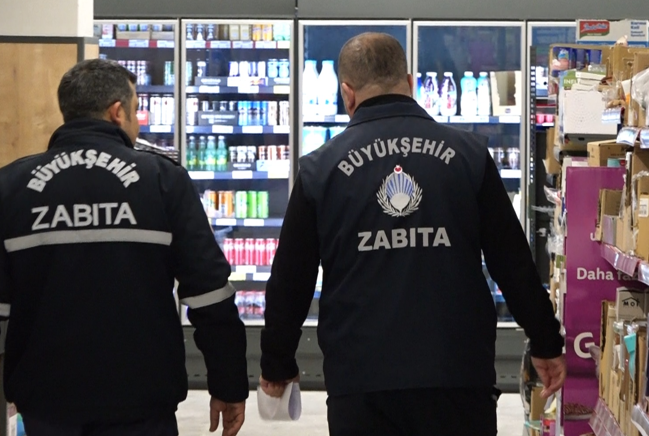 Büyükşehir zabıtasından kurallara uymayan iş yerlerine kapatma cezası