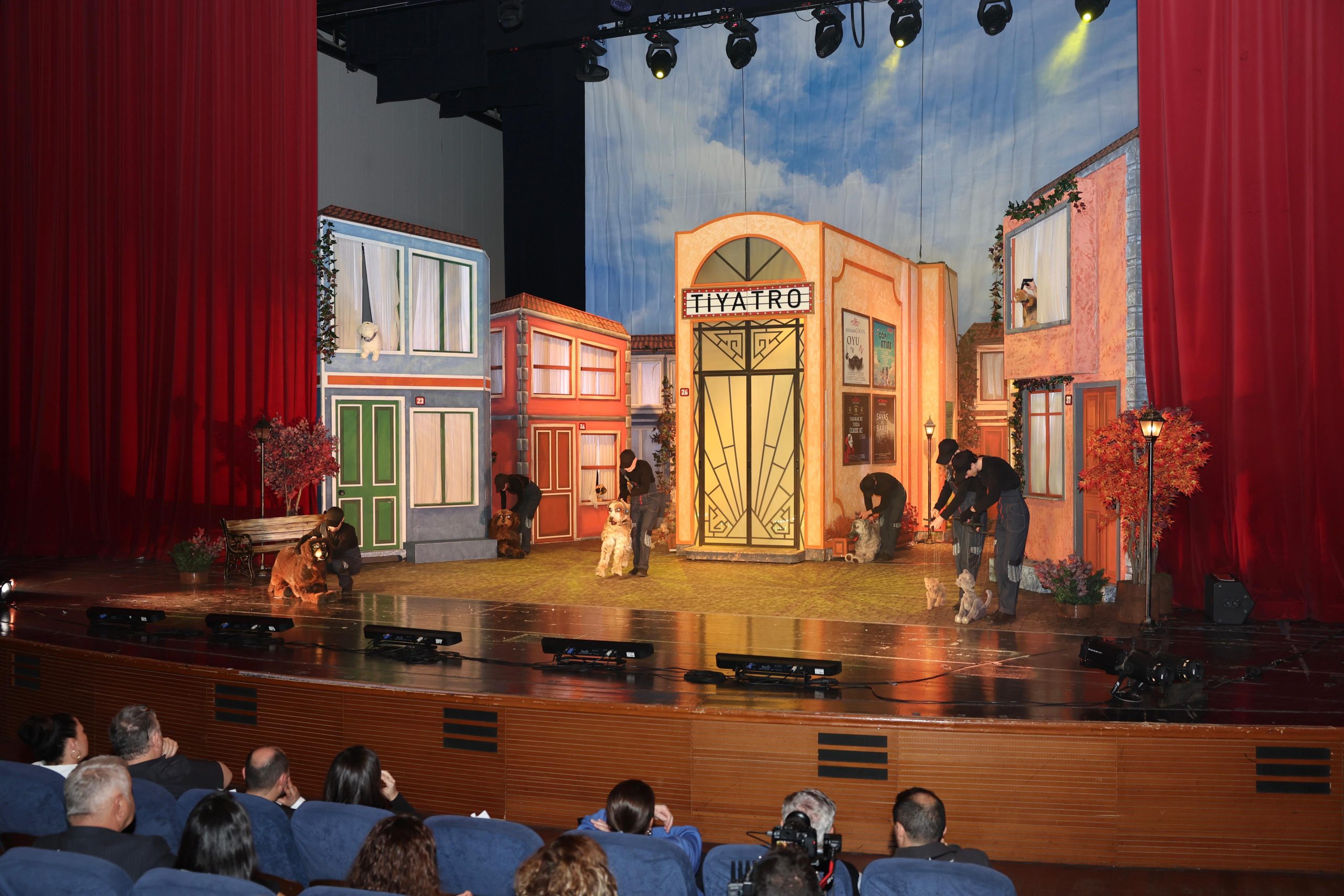 Uluslararası Karagöz Kukla ve Gölge Oyunları Festivali başladı