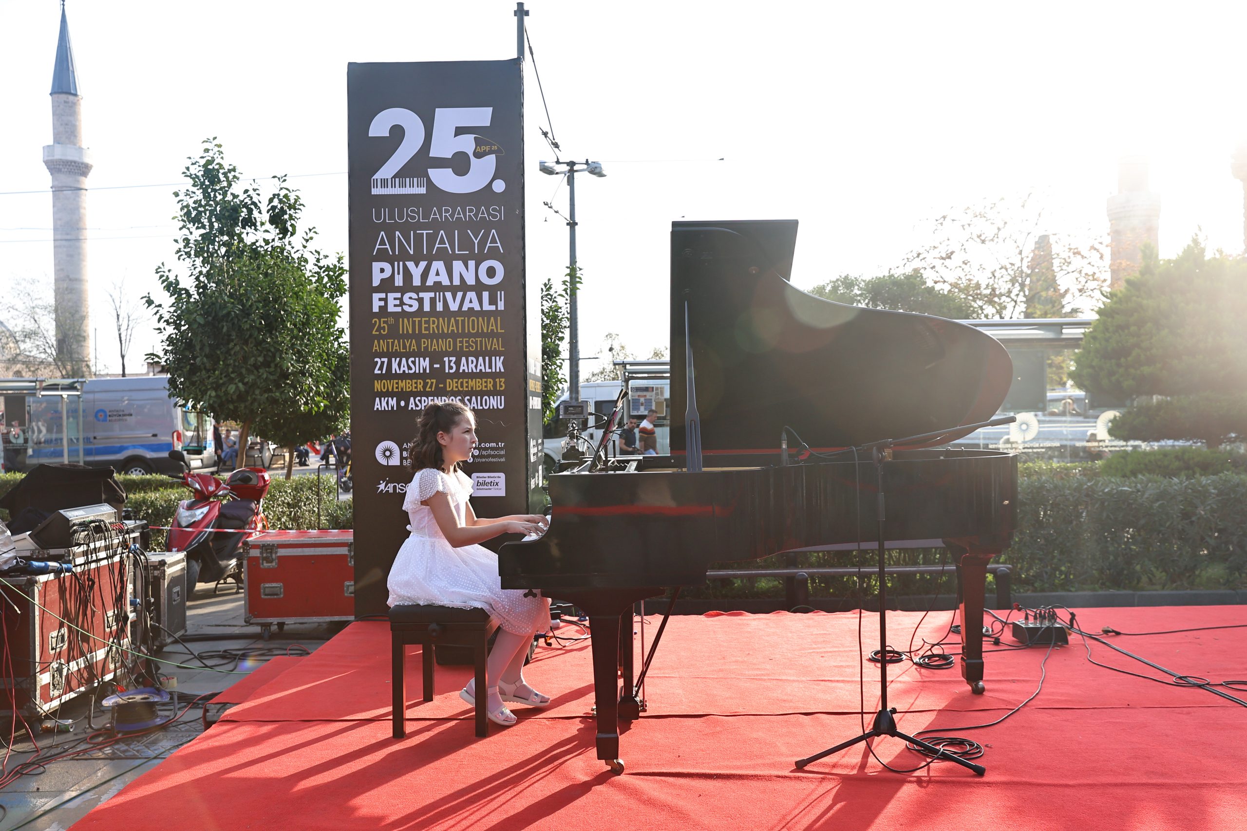 Uluslararası Antalya Piyano Festivali başladı