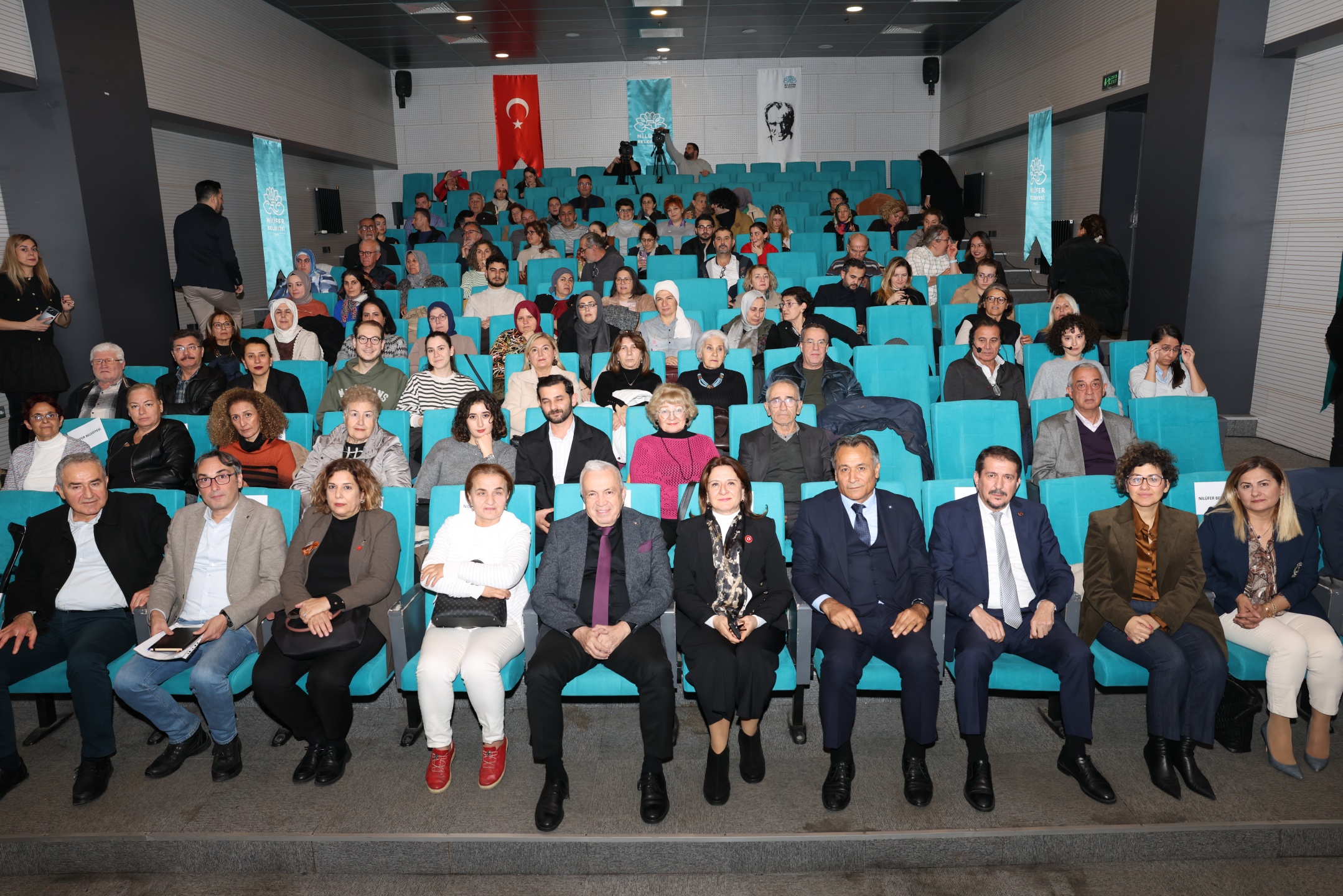 Özdemir: Sivil toplumu güçlendirmek, demokrasiyi güçlendirmektir