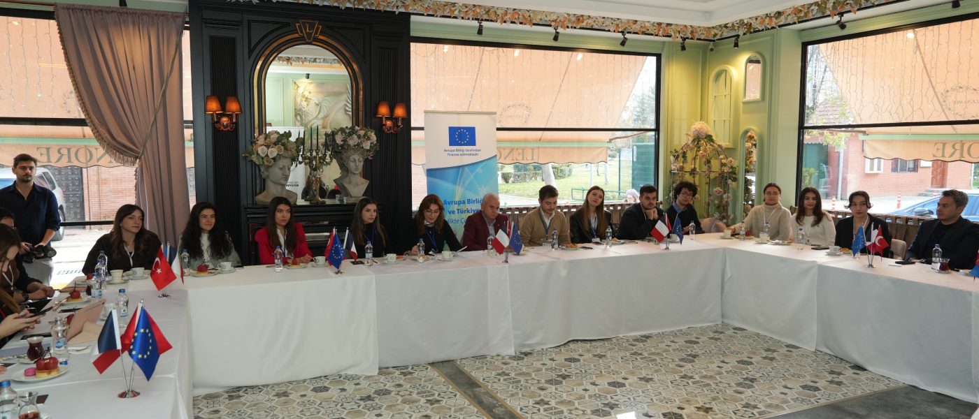 Eskişehir'de gençler Avrupa diplomasisiyle tanıştı