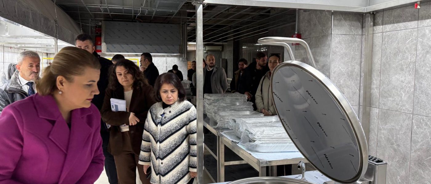 İzmit Belediyesi Aşevi yenilenen kapasitesiyle hizmete hazırlanıyor