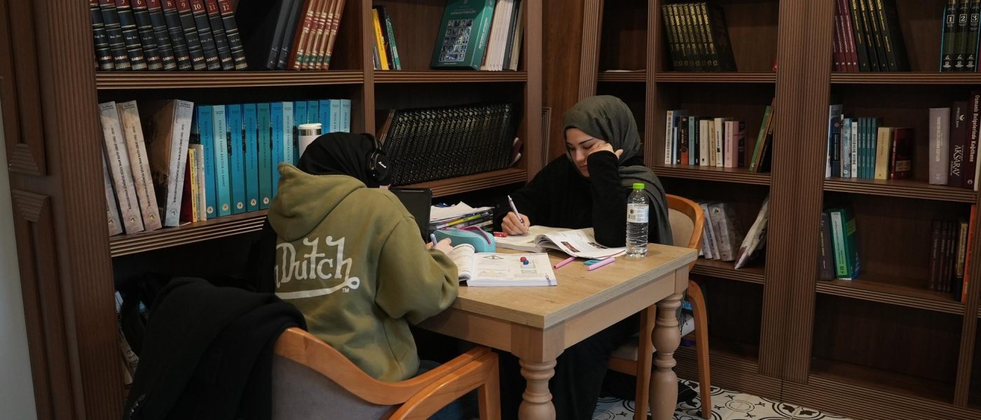 Özlü: Ramazan boyunca kütüphanelerimiz sahura kadar açık olacak