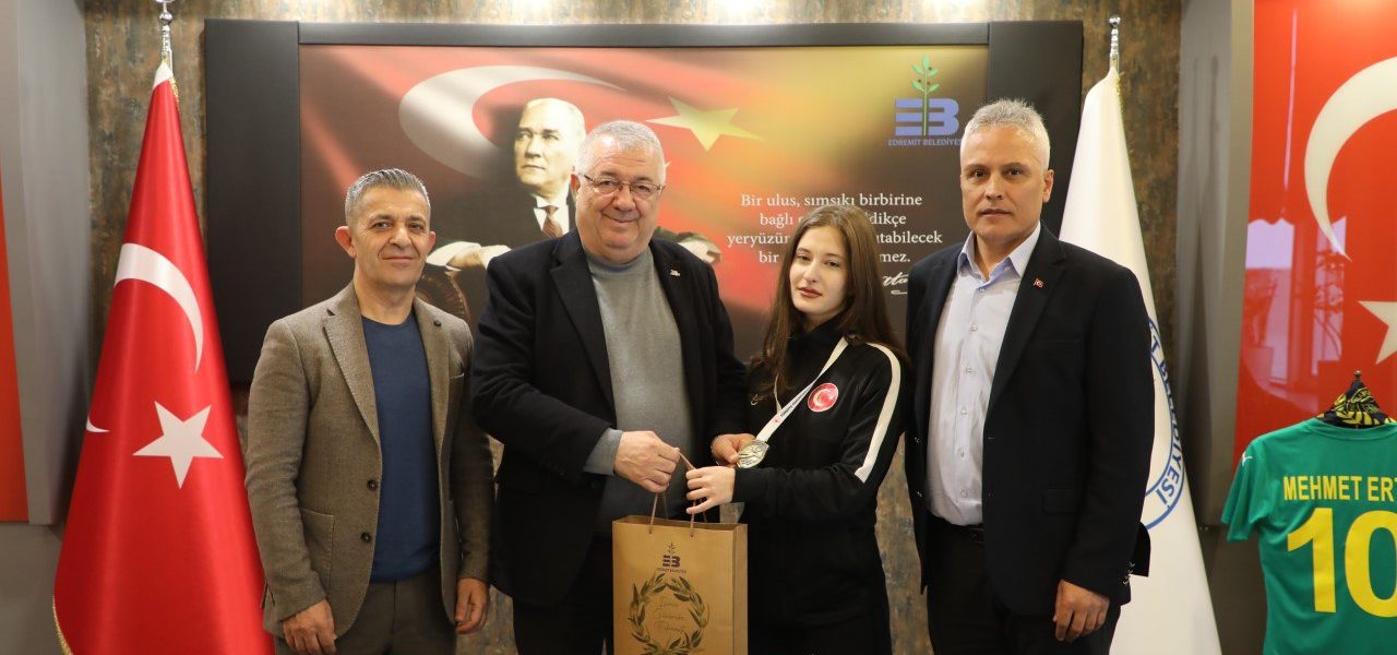 Edremitli milli sporcu Yanıt’tan Başkan Ertaş’a ziyaret