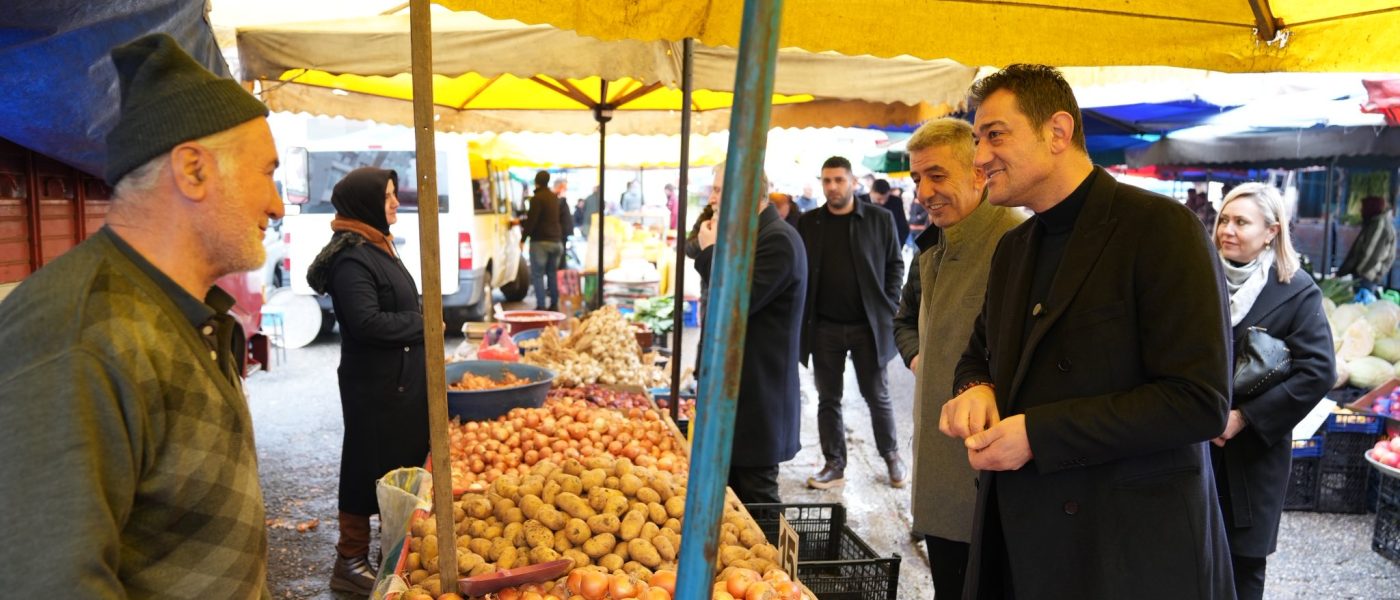 Başkan Köse, pazarcı esnafı ve vatandaşlarla buluştu