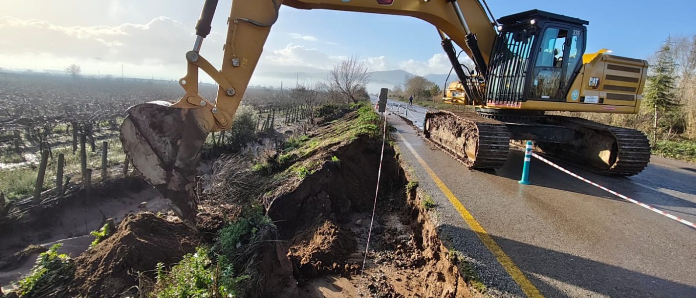 Manisa’da şiddetli yağışa karşı bin kişiyle müdahale edildi