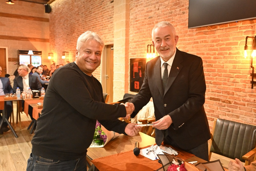 Başdeğirmen: Isparta Belediyesi Türkiye'ye örnek bir belediyedir