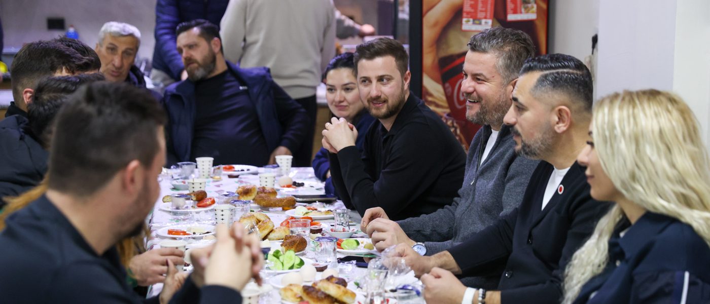 Başkan Duman, Kozağaç’taki sahur programına katıldı