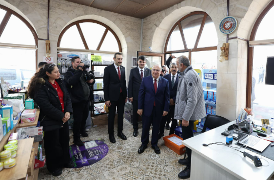 Bakan Yaşar Güler’den Kilis’te cenaze töreni ve esnaf ziyareti