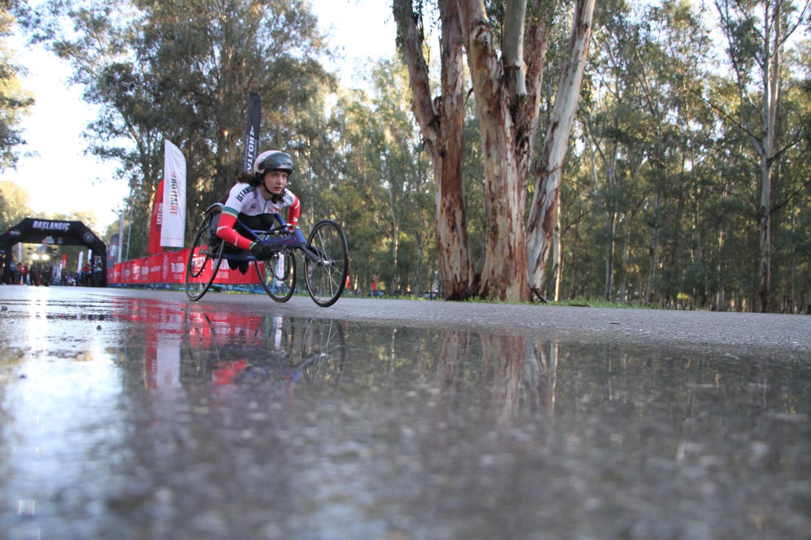 İzmir Duatlonu Türkiye Kupası tamamlandı