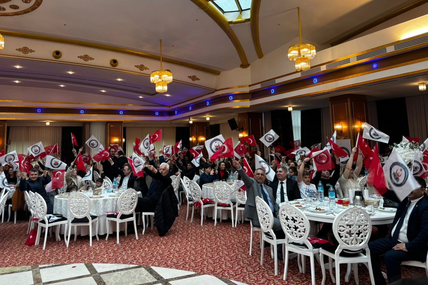 Devlet Memurları Eğitim Sendikası’nda ilk genel kurul