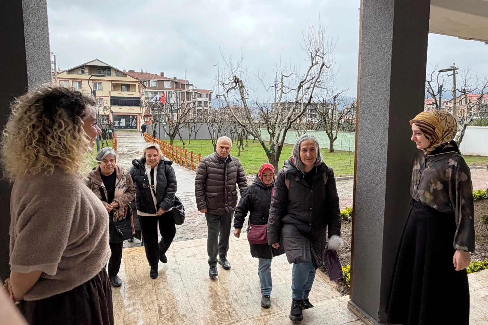 Saygınlar Gölcük’te kapılarını araladı