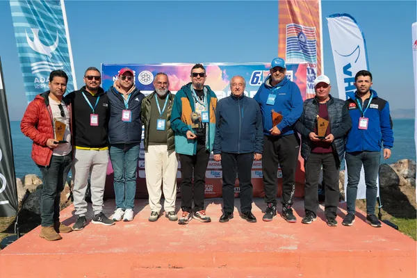 Aliağa’da 6’ıncı Geleneksel At-Çek Balık Avı Festivali düzenlendi