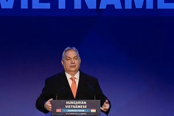 Başbakan Orban seçimlerde oy kullandı