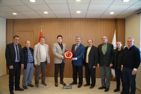 Bolvadin’de Siyasi İş Birliği: İYİ Parti’den Aynacı’ya Ziyaret