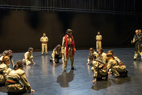 Diyarbakır Büyükşehir Belediyesi Şehir Tiyatrosu “Moraşin” ile sahne alıyor