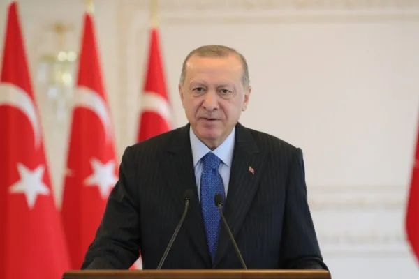 Erdoğan: Dünya Kupasına katılmaya hak kazanan Bizim Çocuklar’ı tebrik ediyorum