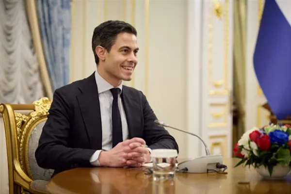 Jetten: Kabinenin, Krallığımızın Karayip kısmıyla bağları güçlendirmesi belirleyicidir