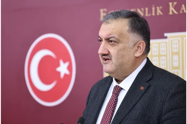 Karal: Çay taban fiyatına katkıleme eklenmezse üretici sezona 1-0 geriden başlayacak