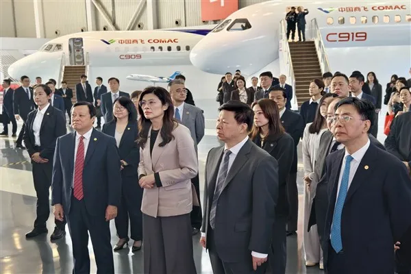 KMT Genel Başkanı Cheng, Shanghai’yı bir araya geldi