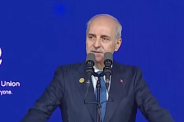 Kurtulmuş: Barış için güçlü temennilerin ötesinde güçlü teklifler konue gelsin