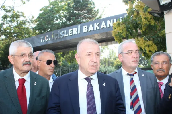 Özdağ: Kamyoncu esnafı evine ekmek götüremez hale geldi