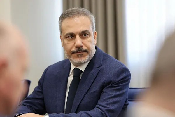 Türkiye Dışişleri Bakanı Fidan ve Pakistan Dışişleri Bakanı Dar temas kurdu