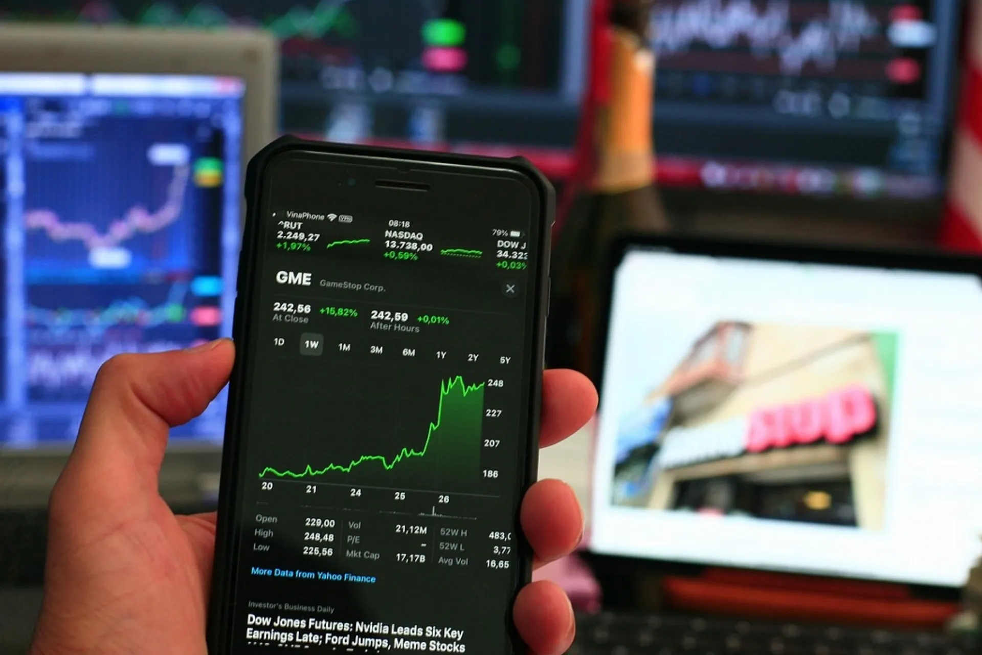 Uluslararası piyasalarda Hürmüz ablukası ve tahvil getirilerindeki yükseliş baskı yaratıyor