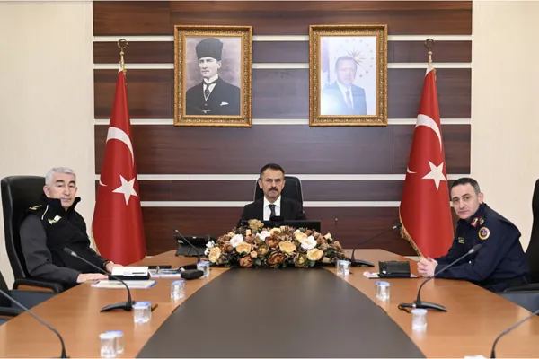 Vali Aktaş, VKS zirvesına iştirak etti