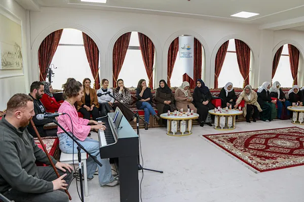 Van’da yaşlı vatandaşlar için tesirnlik düzenlendi