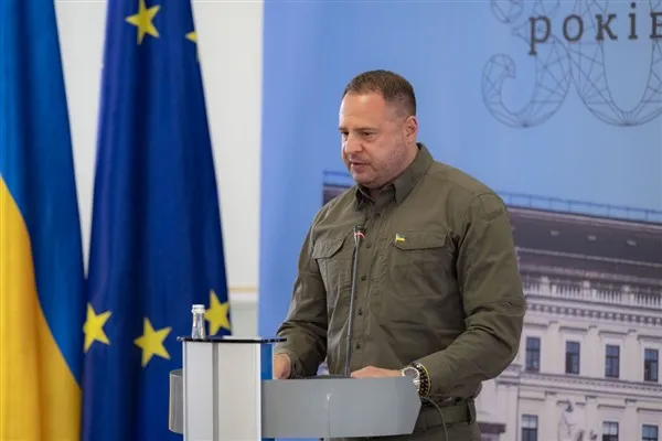 Yermak, Eski Avrupa Konseyi Başkanı Michel ile temas kurdu