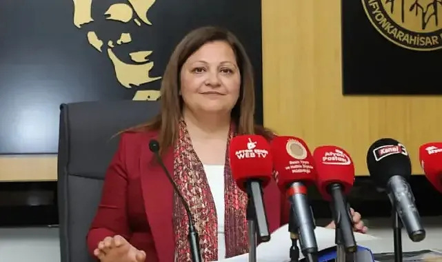 Burcu Köksal: Bugün Ak Parti’ye katılıyorum