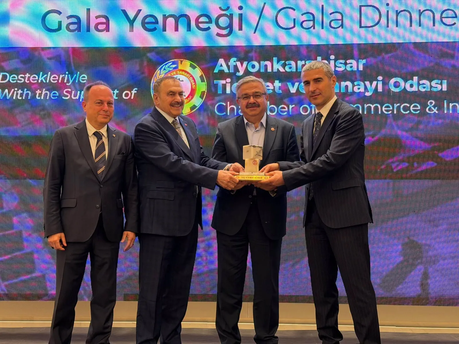 Afyonkarahisar’da Mermer Fuarı Gala Yemeği Düzenlendi