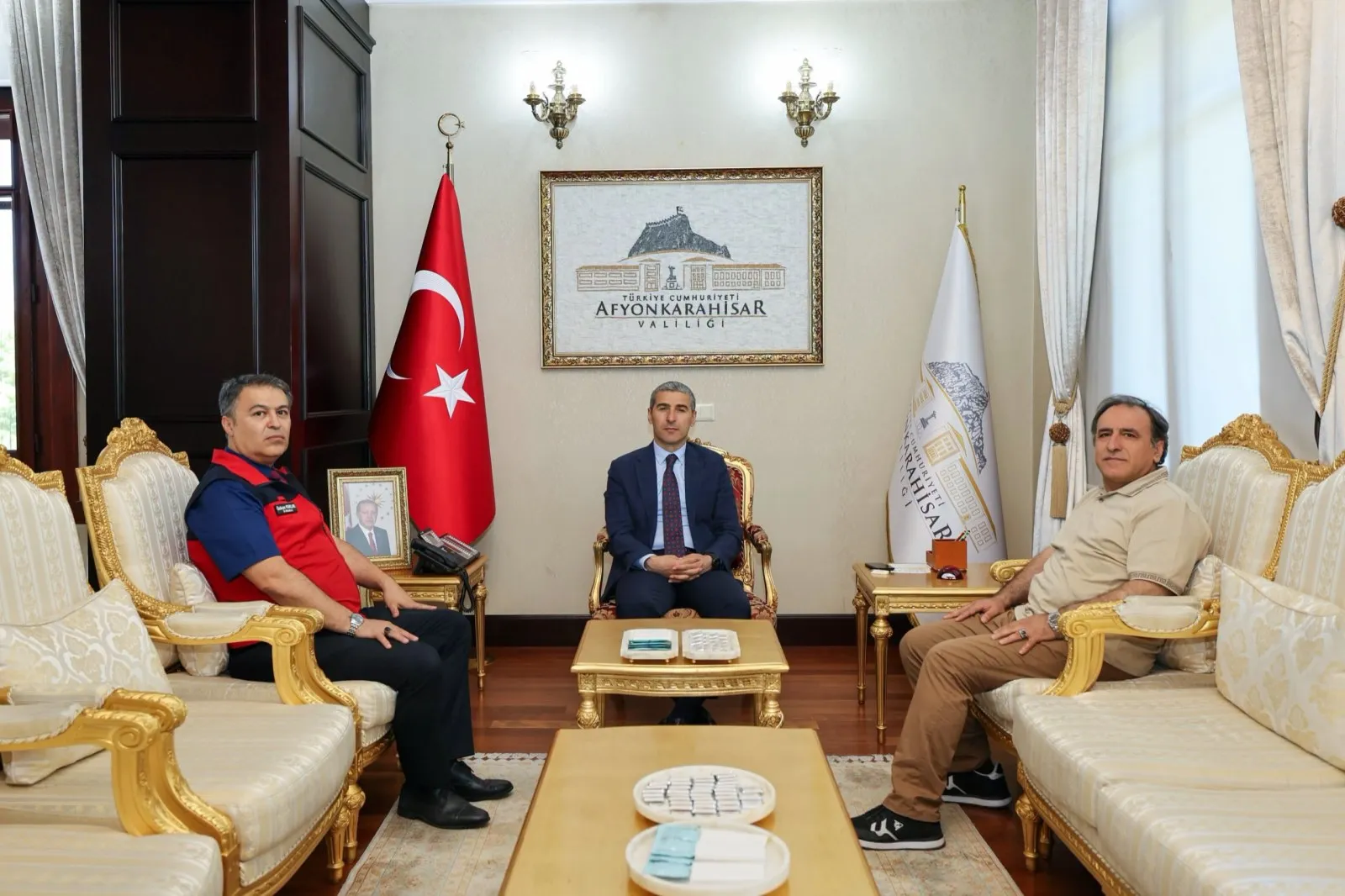 Bakan Danışmanı Karaca, Afyonkarahisar Valisi Aktaş ile Görüştü