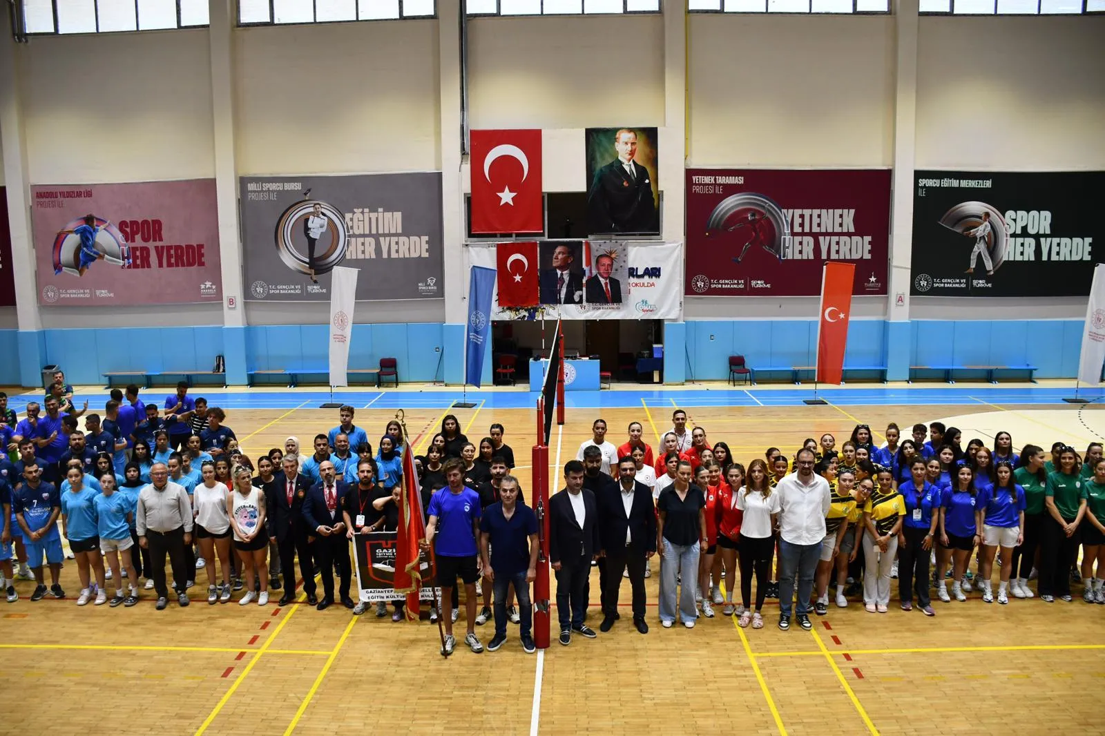 İşitme Engelliler Voleybol Türkiye Şampiyonası Afyonkarahisar’da Start Aldı