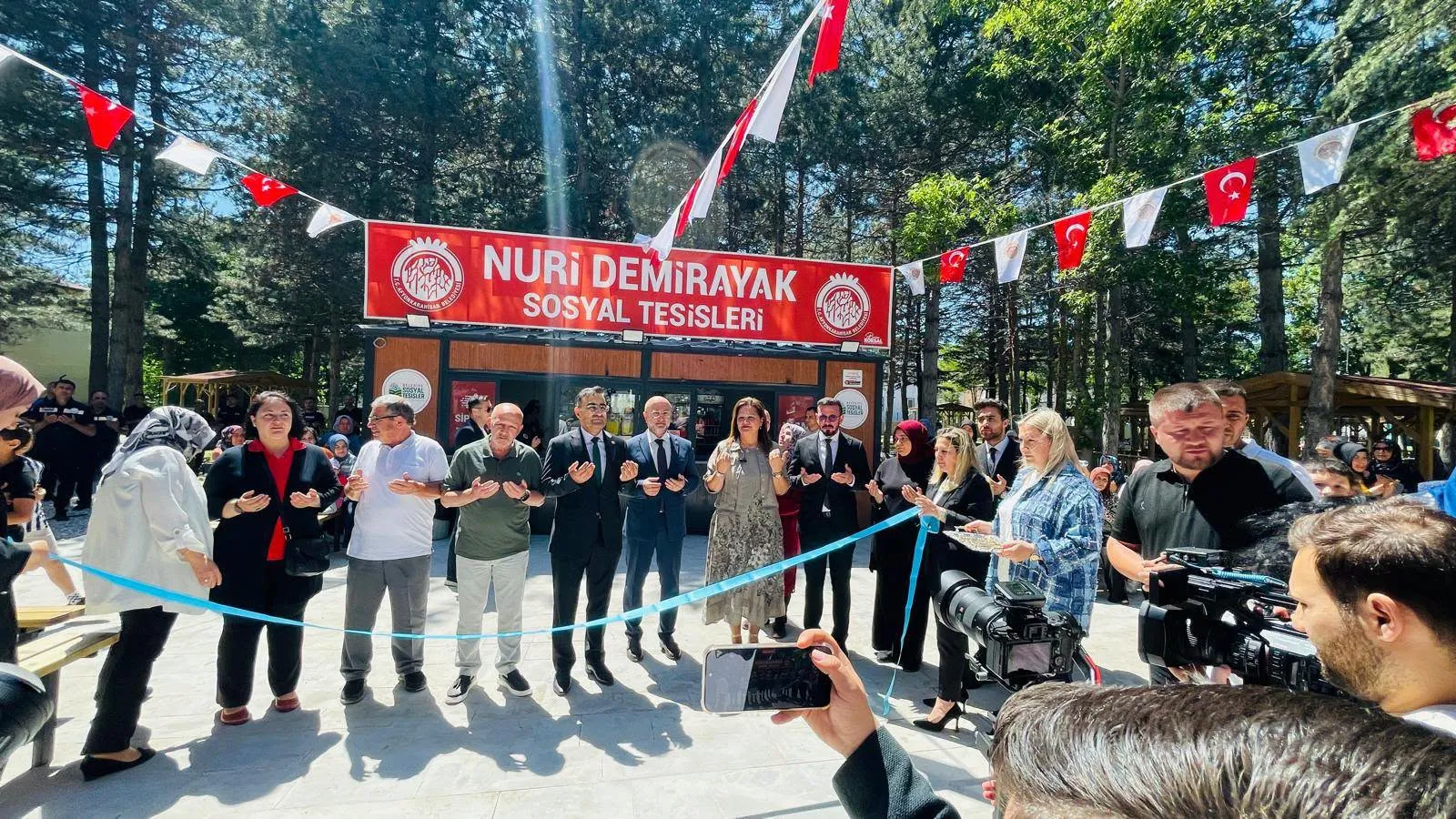 Nuri Demirayak Parkı Sosyal Tesisi Afyonkarahisar’da Kapılarını Açtı
