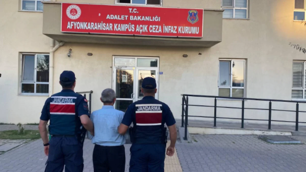 Afyonkarahisar’da Aranan 28 Şahıs Jandarmaya Takıldı! 15’i Tutuklandı