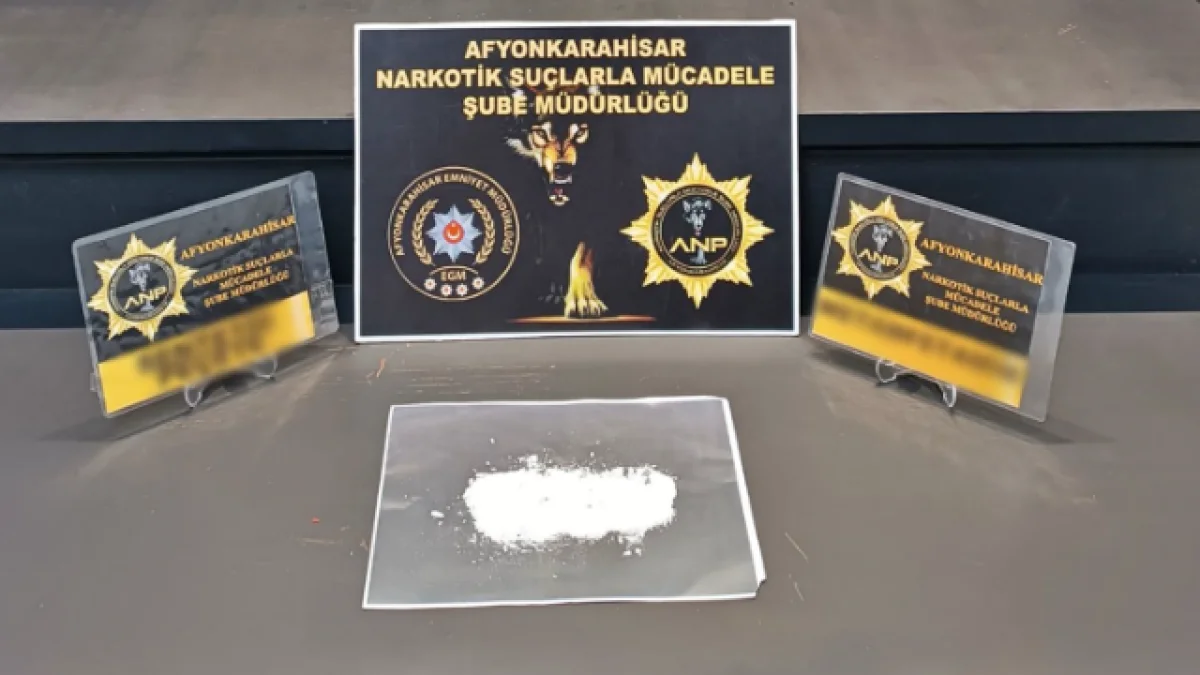 Afyonkarahisar’da Uyuşturucu Alarmı! Şüphelinin Üzerinden Bakın Ne Çıktı