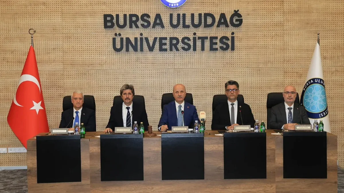 Afyonkarahisar’ı Temsil Etti! Rektör Karakaş ÜAK Zirvesinde