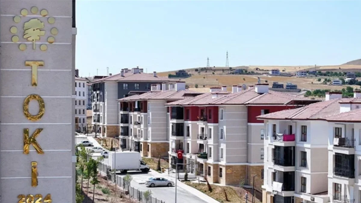 TOKİ, 47 ilde toplam 405 arsayı açık artırma yöntemiyle satışa çıkarıyor.
