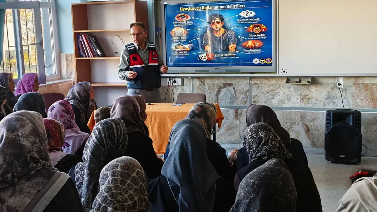 Jandarma İscehisar’da Uyuma Uygulamasını Anlattı